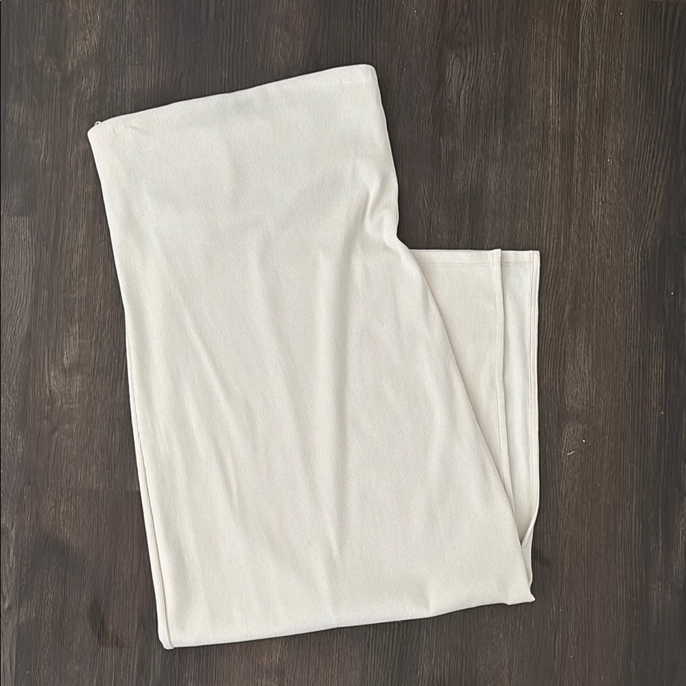 Old Navy Cream Ribbed strapless body con midi dress